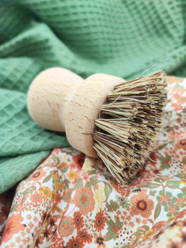 Brosse vaisselle boule bois