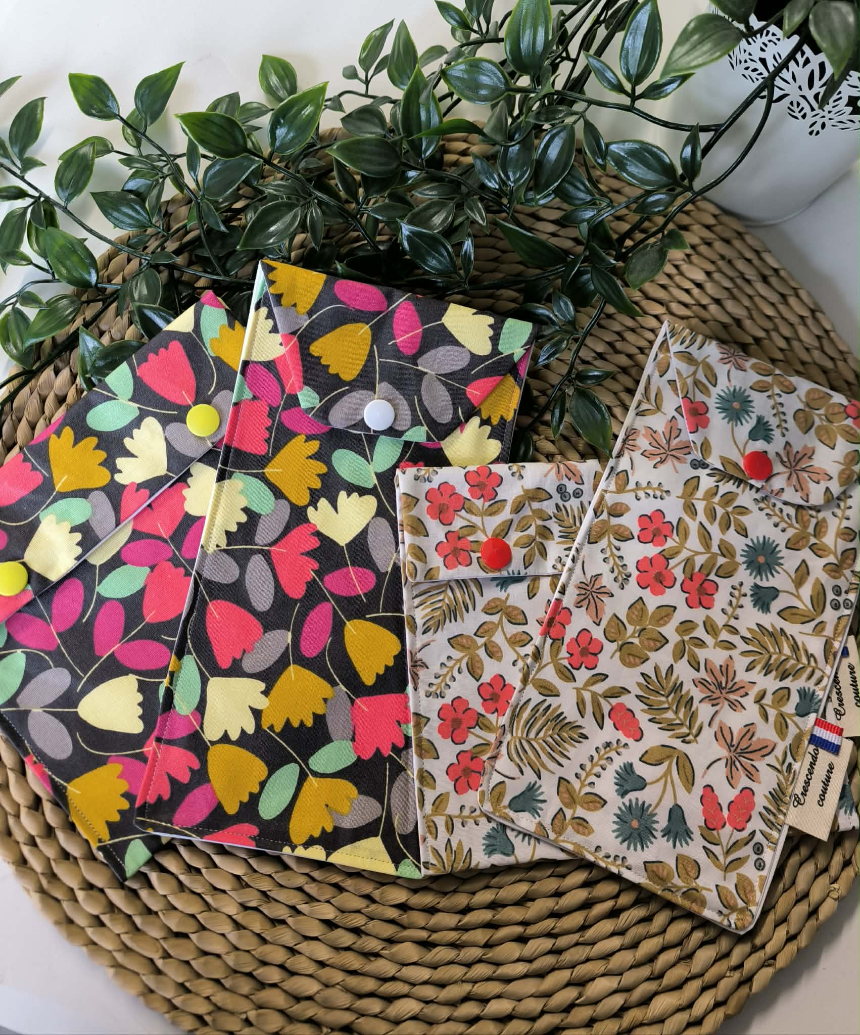 Duo de pochettes de voyage comprenant une pochette imperméable pour savon solide et un étui imperméable pour brosse à dents