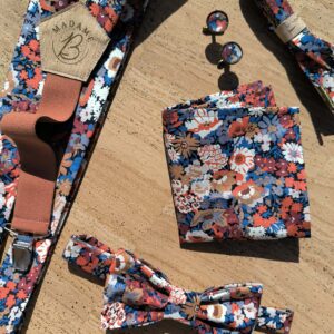 Collection mariage Liberty Thorpe rouille zoom avec nœud papillon, bretelles, pochette, boutons de manchette et lacets
